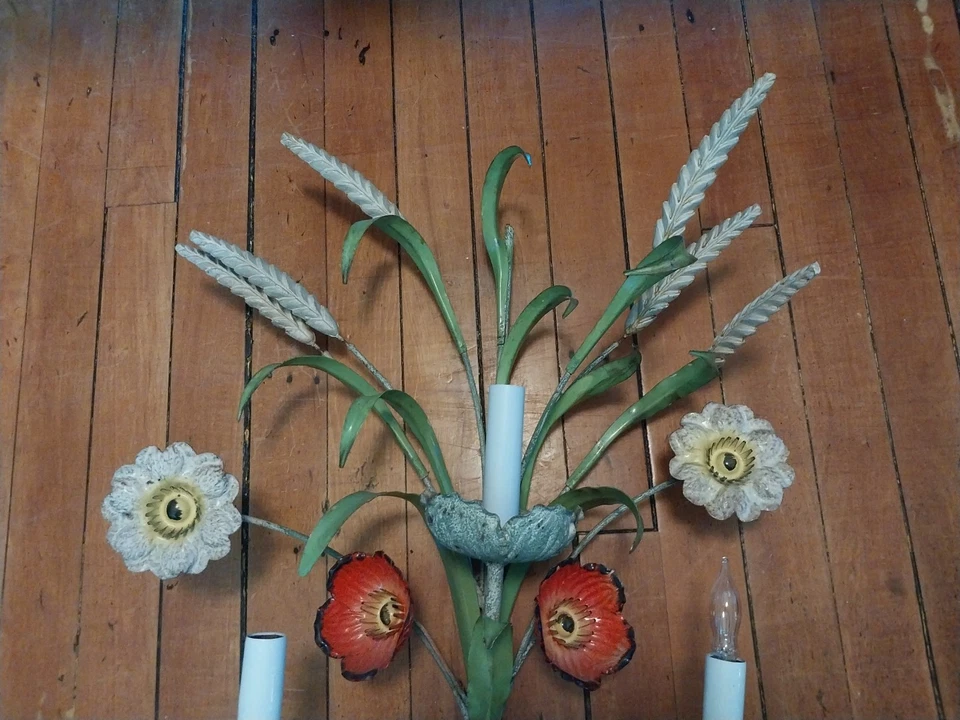 5 light Wheat Large 34" Vtg Italian Enamel Floral Rewired Tole Wall Sconce - Image 4 of 4