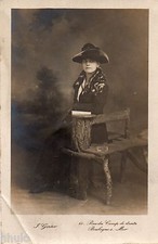 BK610 Vintage Photo Card RPPC Women Fashion Fashion Dress Dress Bench Hat