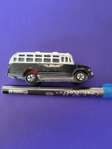 TOMICA ISUZU BONNET BUS 1/110 SCALE NO. 6 MADE IN JAPAN