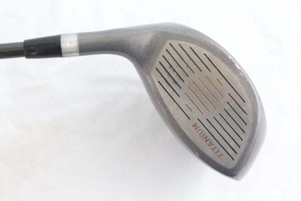 MacGregor MGX Oversize Offset Titanium Head RH Graphite Driver Golf Club - Image 4 of 4