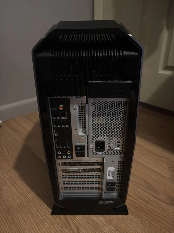 Alienware Aurora R6 Gaming Desktop I7-7700 CPU @ 3.60GHz 16 GB Nvidia GTX 1080 - Image 2 of 4