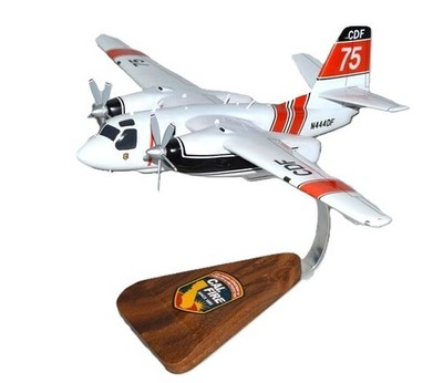 Cal Fire CDF Grumman S-2 Tracker Water Tanker N444DF Desk Model 1/48 SC Airplane