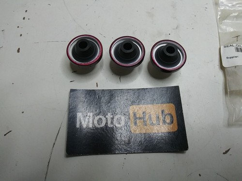 NEW OEM TRIUMPH MOTORCYCLES OIL BREATHER SEAL T3600061 - Picture 3 of 4