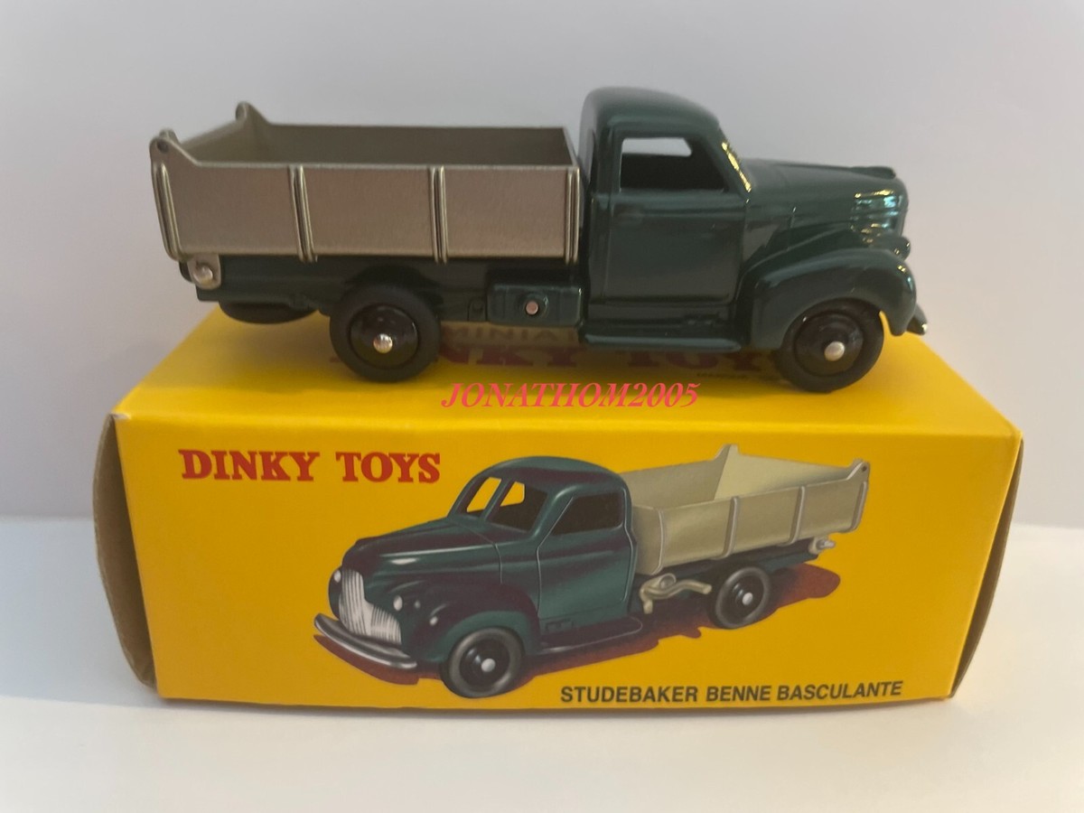 Camion Plateau à Ridelles DINKY TOYS 1/43 – 1950 – Crème Et Rouge – Occasion Repeint