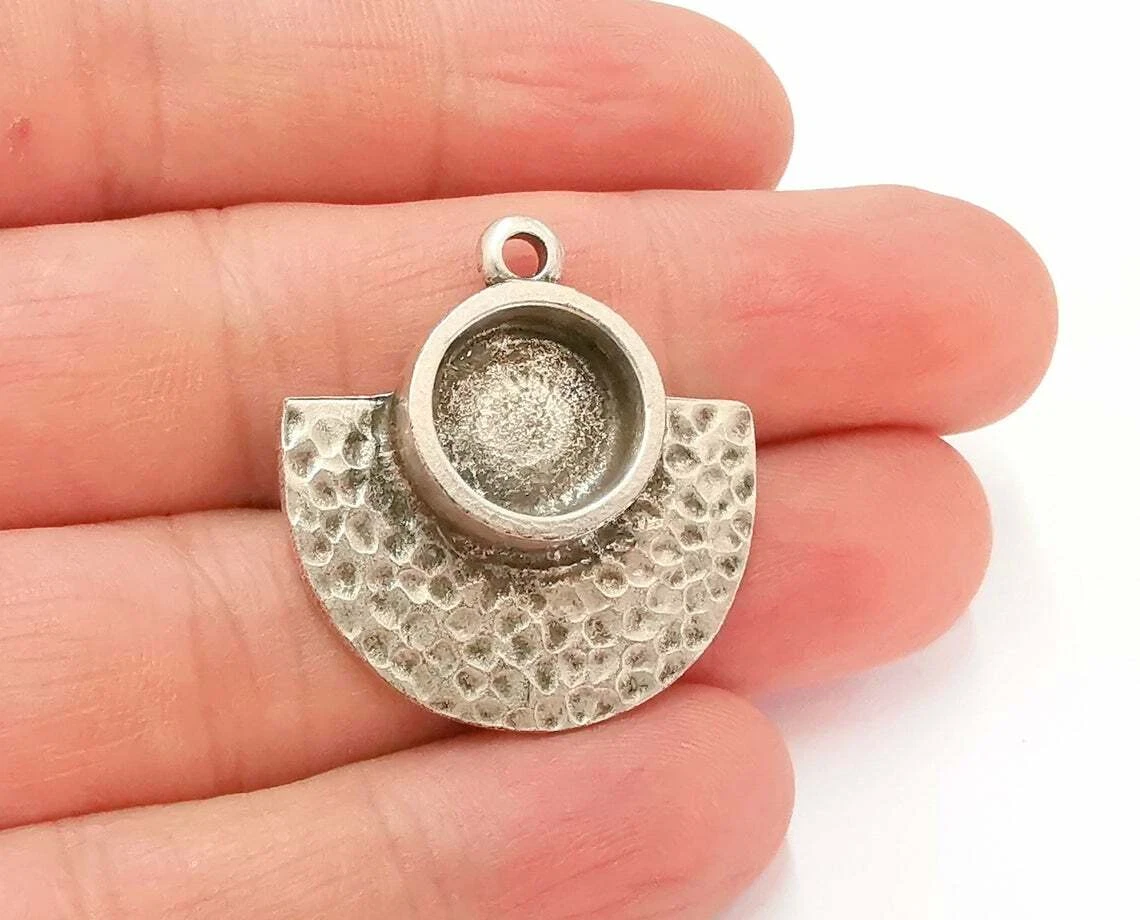 Pendant blanks for resin sale