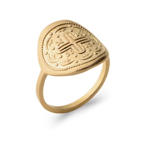 Bague médaille croix en plaqué or pour illuminer vos tenues bohèmes d'été