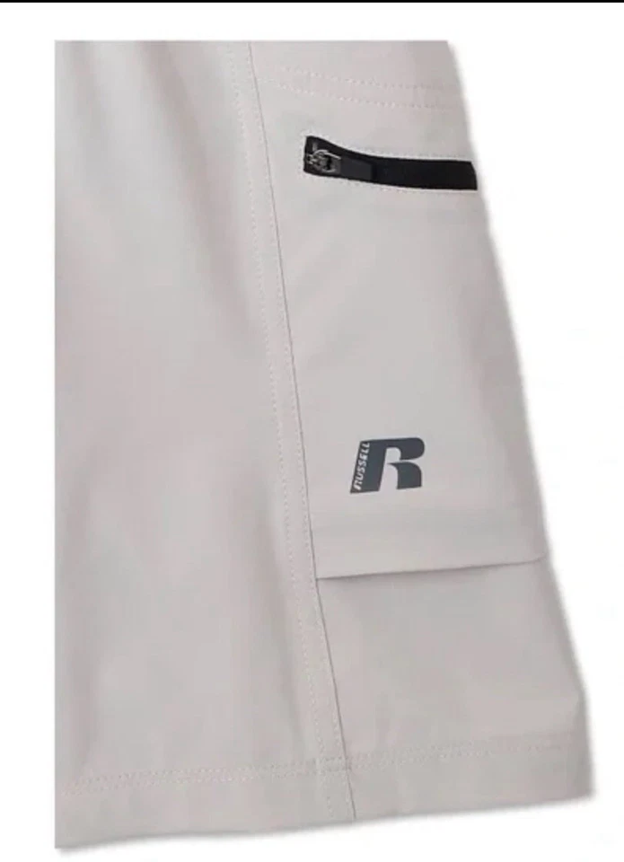 Shorts Russell Dri-Power 360 Wicks Sweat Cargo meninos jovens P (6-7) cinza - Imagem 2 de 4