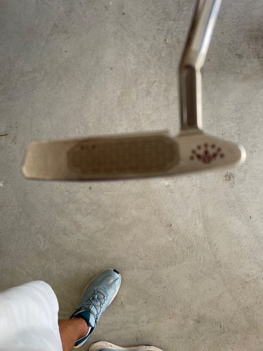 Titleist Scotty Cameron 2025 Studio Style Newport 2.5 PLUS Putter 35" RH