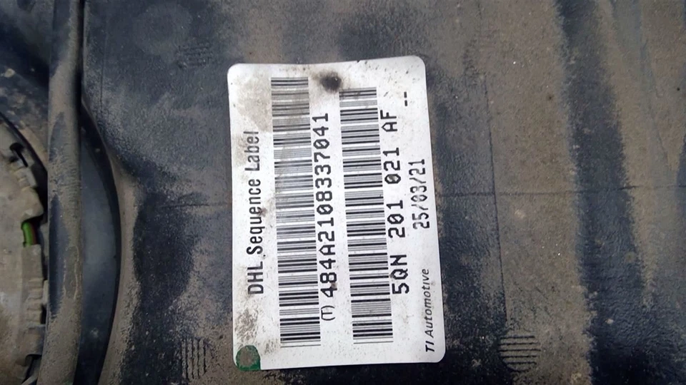 VOLKSWAGEN TIGUAN 2019-2021 TANQUE DE COMBUSTIBLE BOTELLA DEPÓSITO FABRICANTE DE EQUIPOS ORIGINALES 5QN 201 021 AF Foto 3 de 4