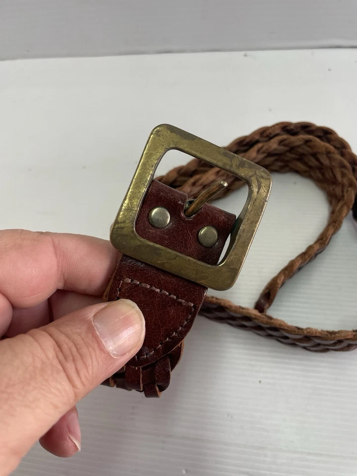 Sportsgirl Genuine Leather Woven Braided Belt Brown Size 28 90cm Brown And Gold. - image 4 of 4