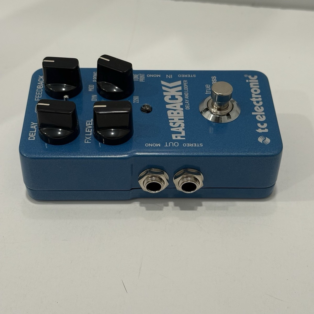 tc electronic flashback delay +おまけ Amazon.com: TC Electronic FLASHBACK 2 DELAY Legendary Delay