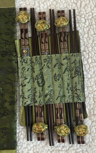 Oriental Design Silk 6 Green Placemats with 6 sets of Chopsticks - Picture 2 of 5