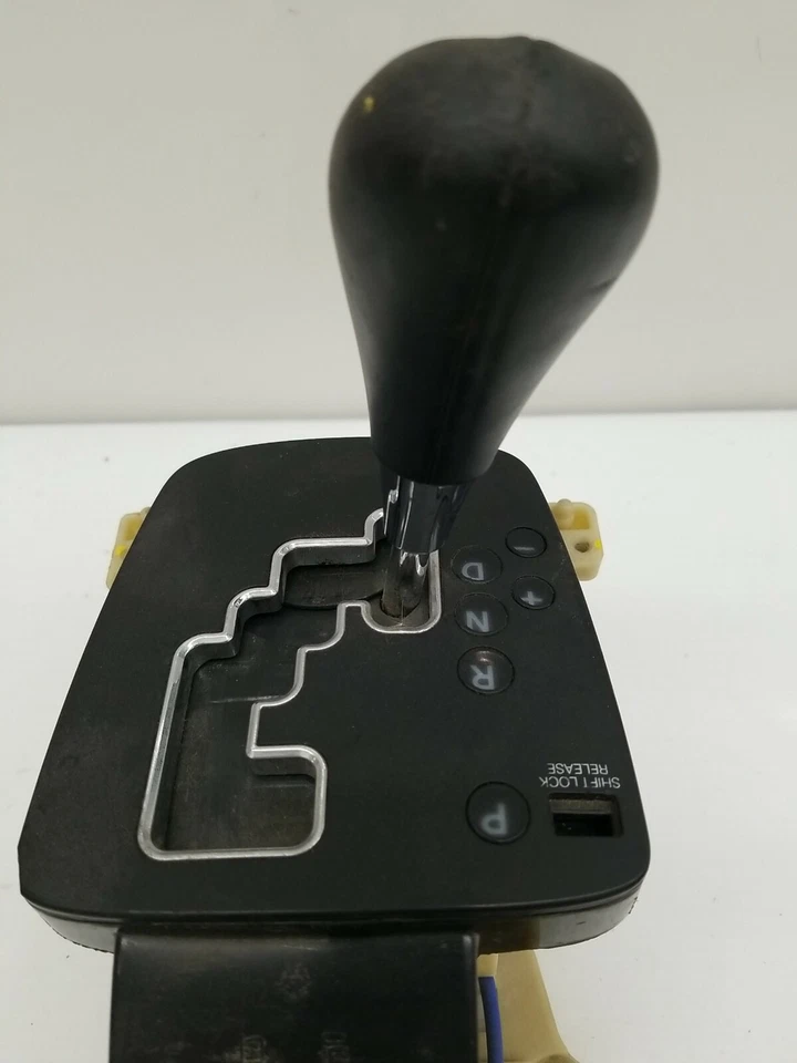 10 Hyundai Genesis 2010 cupé 2,0 transmisión automática palanca de cambios OEM Foto 3 de 4