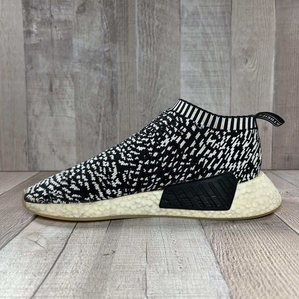 adidas gazelle silver green womens adidas nmd cs2 primeknit BY3012