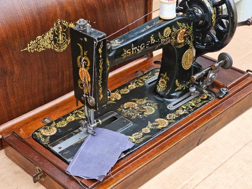 Antigua máquina de coser manivela manual Singer 48K PARA MEZCLILLA, CUERO Y SIMILARES - Imagen 5 de 19