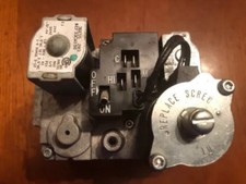 WHITE RODGERS GAS VALVE 36E55 203 EF33CW198 (5689)V2 KS