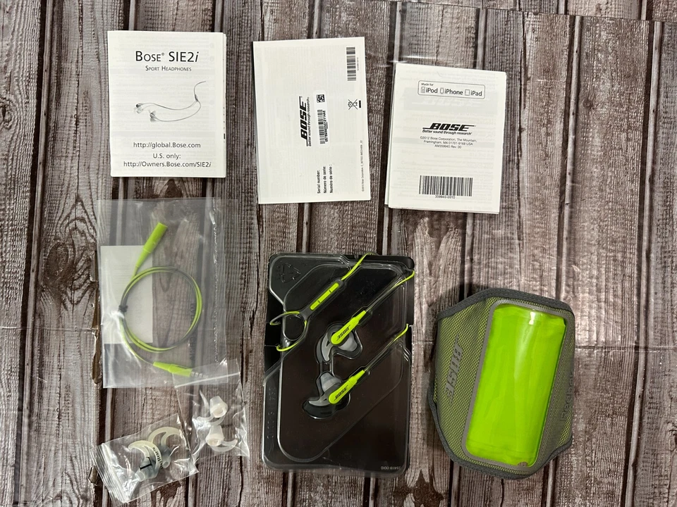 BOSE SIE2i Sport Headphones Reebok Armband  Apple iPhone  GREEN  NEW  OPEN BOX - Image 2 of 4