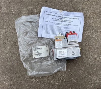Brand NEW HONEYWELL 1/2'' NPT FRYMASTER GAS VALVE VS820A1807
