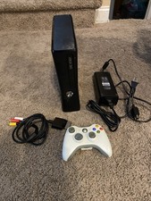 Microsoft Xbox 360 S Console HD. Tested Working