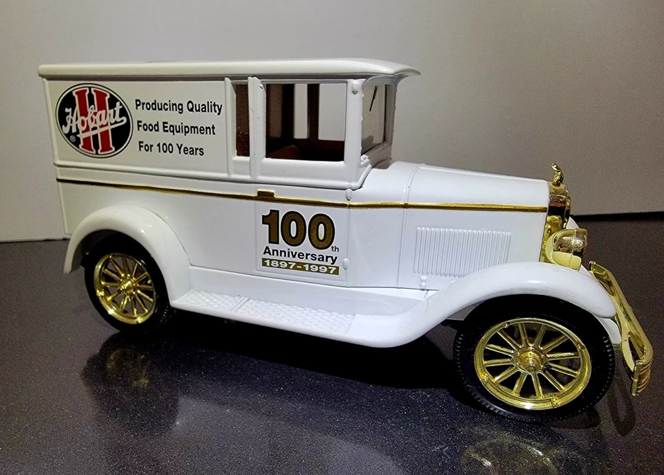 Banco Hobart Liberty Classics #19008 1928 Chevrolet National fundido a presión 1:24 Foto 2 de 4