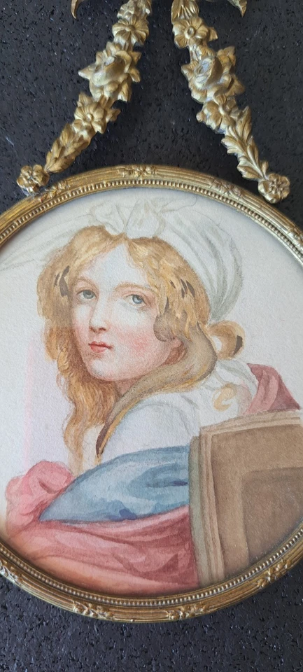 CADRE PHOTO A SUSPENDRE EN LAITON PORTRAIT FEMME AQUARELLE 19e STYLE LOUIS XVI - Photo 3/4
