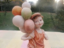 Figurine ancienne de collection Garçon ballon France
