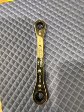 Snap-on Tools 1/2" x 9/16" Chrome Ratcheting 6-point Box End Wrench R1618C. NEW