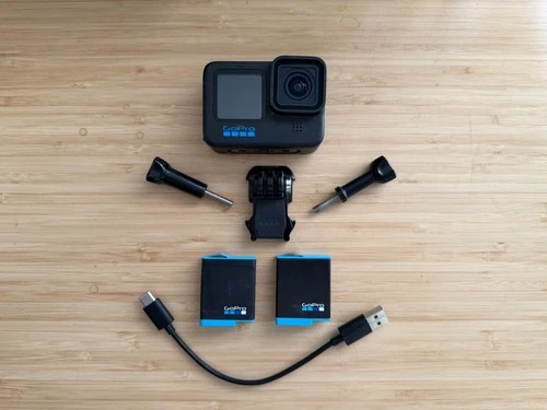 GoPro HERO10 Black – Action Camera + Batteries