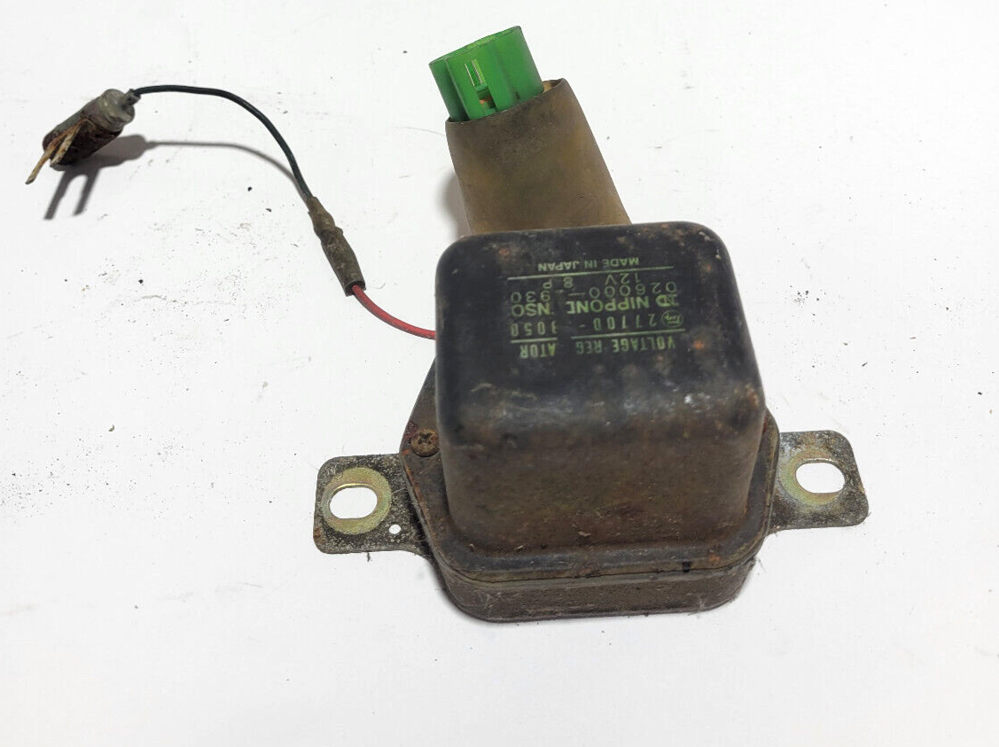77 78 TOYOTA HILUX ALTERNATOR VOLTAGE VOLT REGULATOR 20R ALTERNATOR EXTERNAL OEM eBay
