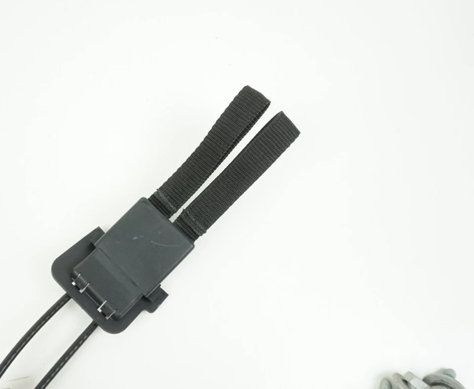 Защелка заднего складного сиденья GM 22656181 и кабель в сборе Oldsmobile Alero - Изображение 4 из 4