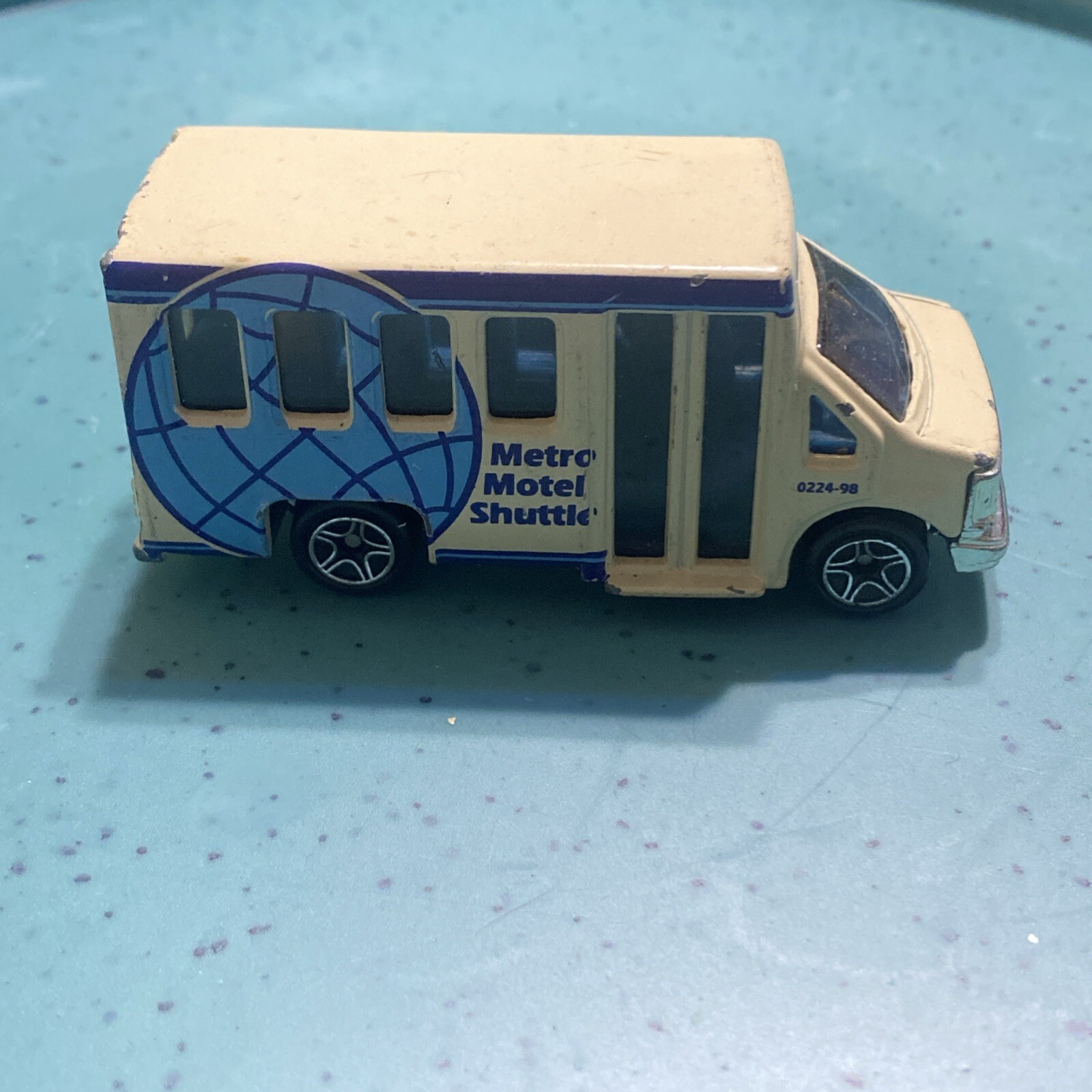 VINTAGE MATCHBOX MB53 CHEVY TRANSPORT BUS DIECAST MODEL 96283 | eBay