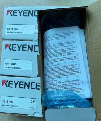 One KEYENCE GS-51N5 Safety Door Sensor GS-51N5 New In Box