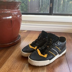 adidas rivalry low boost