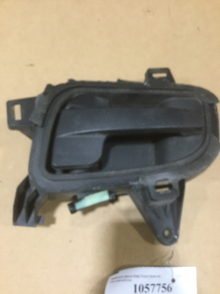 INTERNATIONAL 7400 Door Handle Tag# 1057756