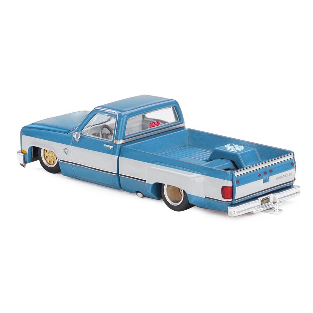 Kaido House x Mini GT 1:64 Chevrolet Silverado Dually Vintage Spec