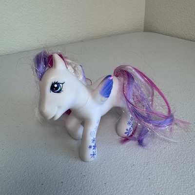 VTG Hasbro MLP My Little Pony Snow'El Pegasus 2006 Snowflake Tinsel Limited Run