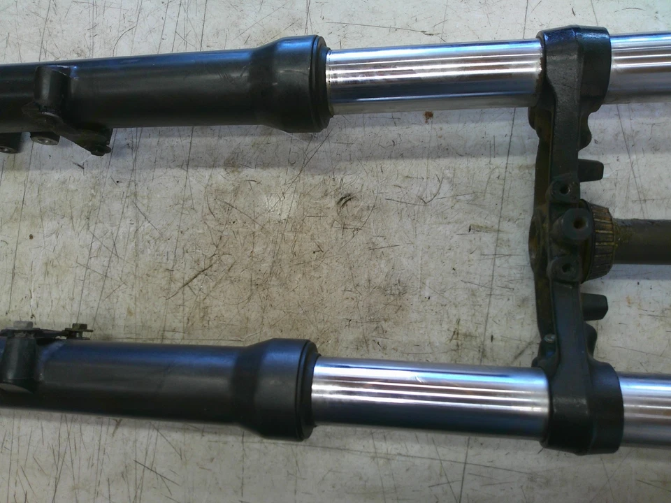 Kawasaki GPZ 1100 ZX1100E 1995-1997 horquilla delantera suspensión delantera Foto 3 de 4