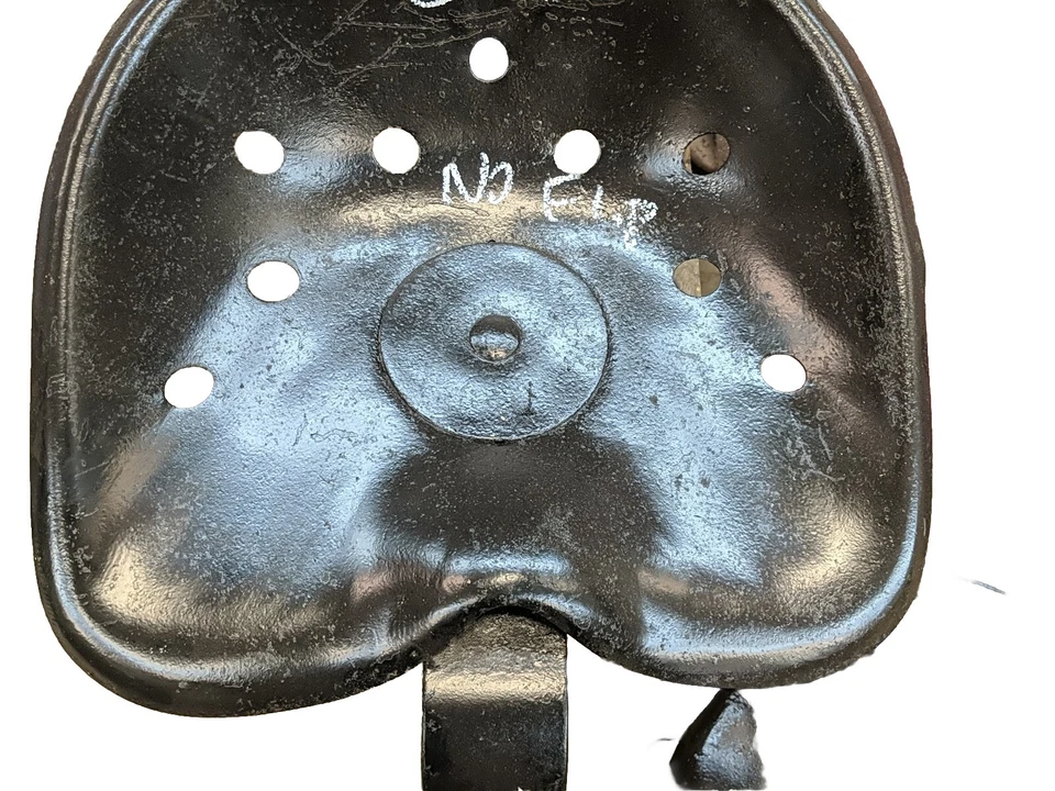 Ford 8N 9n 2n trator bandeja de assento de metal original com montagem de mola sem assento flip S-11 - Imagem 3 de 4