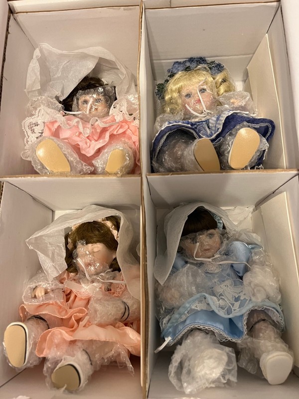 Marie Osmond Olive May and Friends Set of 4 Dolls In Box