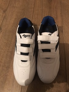 mens trainers size 11