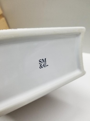Steel Mill & Co 8" Lewis Carroll "Through the Looking Glass" Ceramic Book Vase - Picture 5 of 7