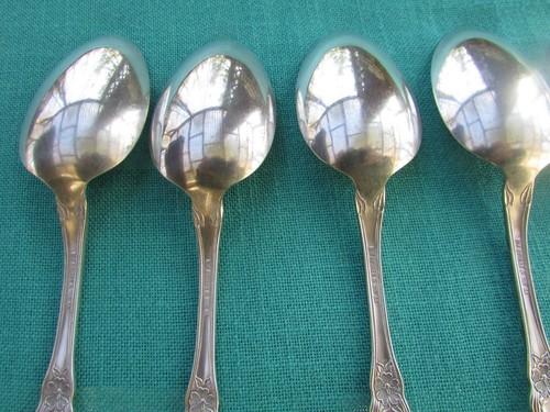1908 ARBUTUS Pattern Knives, Spoons, Forks By Wm Rogers & Sons Silver Plate - Picture 12 of 39