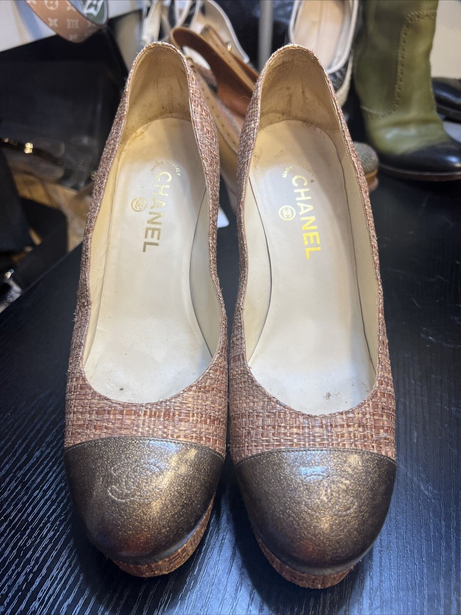 Chanel Shoes 40 CC Logo Platform Pump Brown Tweed Boucle
