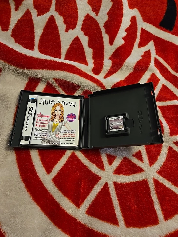 Style Savvy (Nintendo DS, 2009) Complete CIB Tested W Inserts - Image 3 of 4