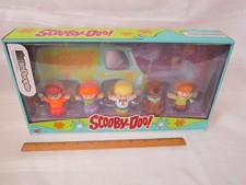 Fisher-Price Little People Scooby Doo Collector set toy Mystery machine gang spy