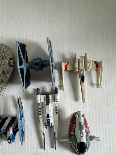 Star Wars Hot Wheels Death Star and 8 x Die Cast Ships - Picture 8 of 16