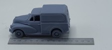 Morris Minor van 1/32 model kit 