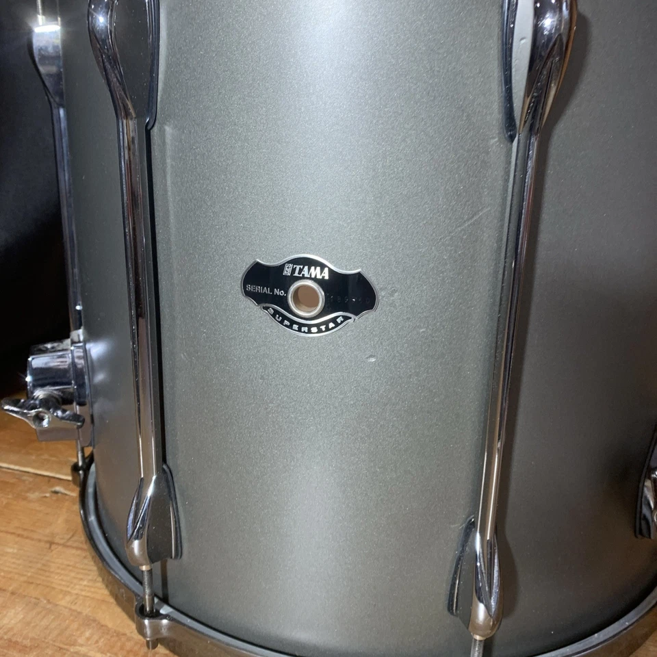 "Tom de piso Tama Superstar gris/verde 16"" x 14"" con estuche de viaje Road Runner" Foto 3 de 4