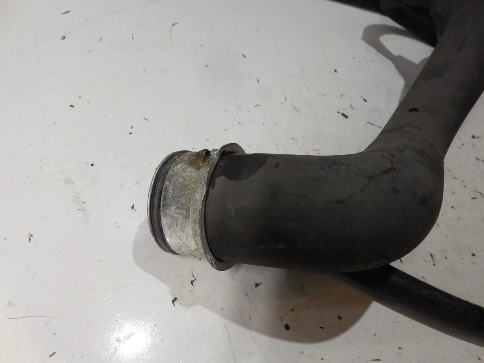 Puerta refrigerante manguera superior radiador 2035010782 01-05 mercedes-benz w203 c240 c320 Foto 2 de 4