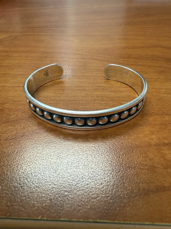 Brazalete James Avery de plata de ley 925 con cuentas (24,9 g)(mediano)  Foto 2 de 4